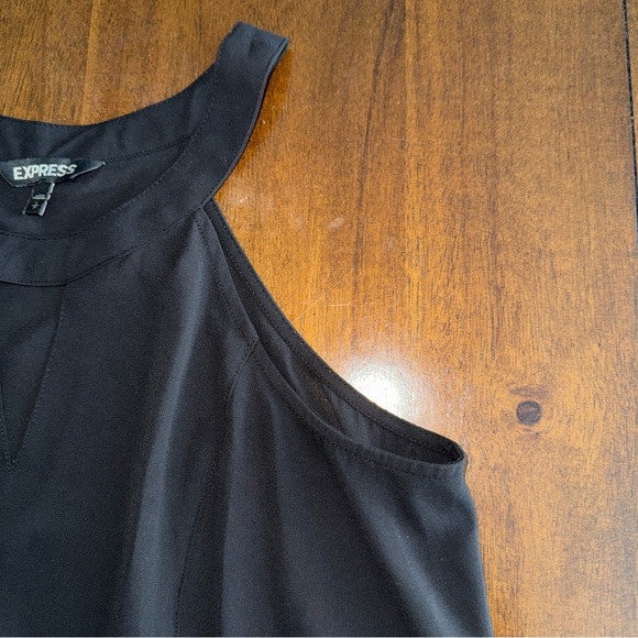 Express Women Sleeveless Top Shirt Small Black High Keyhole Neck Pleated Front S - Picture 3 of 9